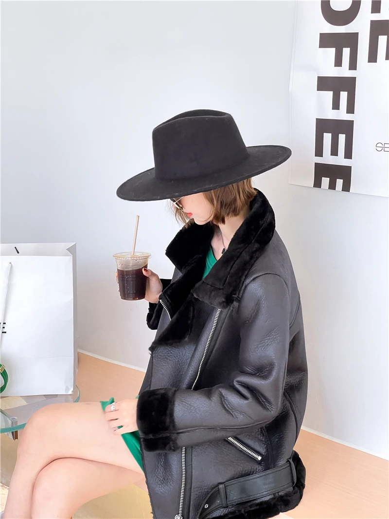 2025 La nuova giacca da donna con giacca da pilota in piume d'agnello extra spessa, calda e extra spessa con pelliccia artificiale 3