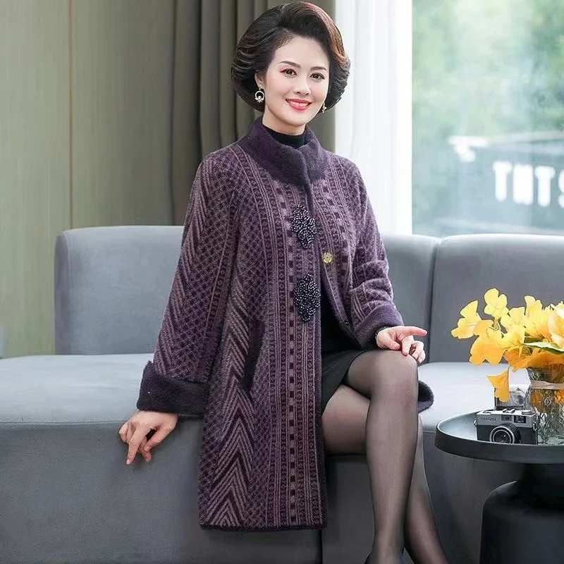 Cappotto da donna di mezza età e anziano Cappotto lungo e casual da madre nobile Autunno e inverno Elegante cappotto di lana Imitazione pelliccia di visone WLF 2