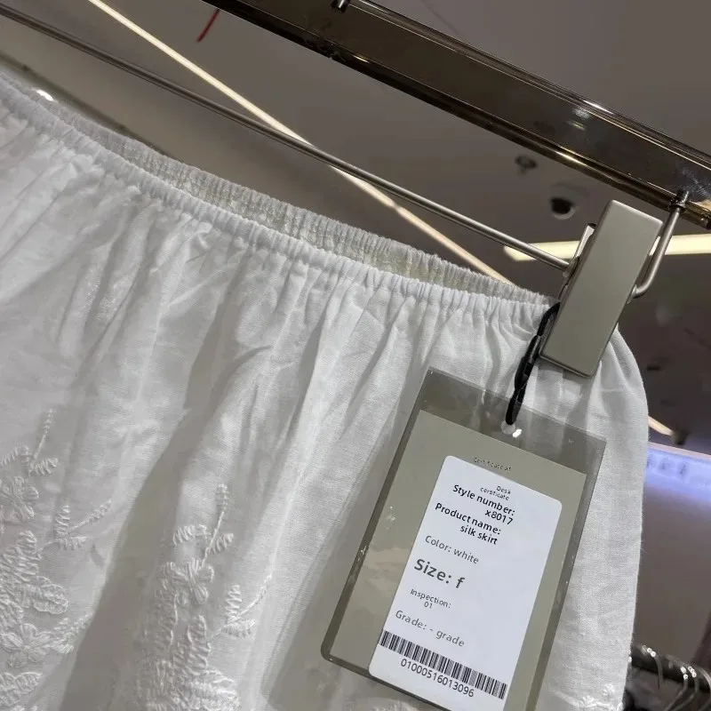 Mezza gonna in pizzo da donna Strato base Primavera 2025 Nuova gonna corta anti-luce in vita elastica Gonna a trapezio in fibra di poliestere 3