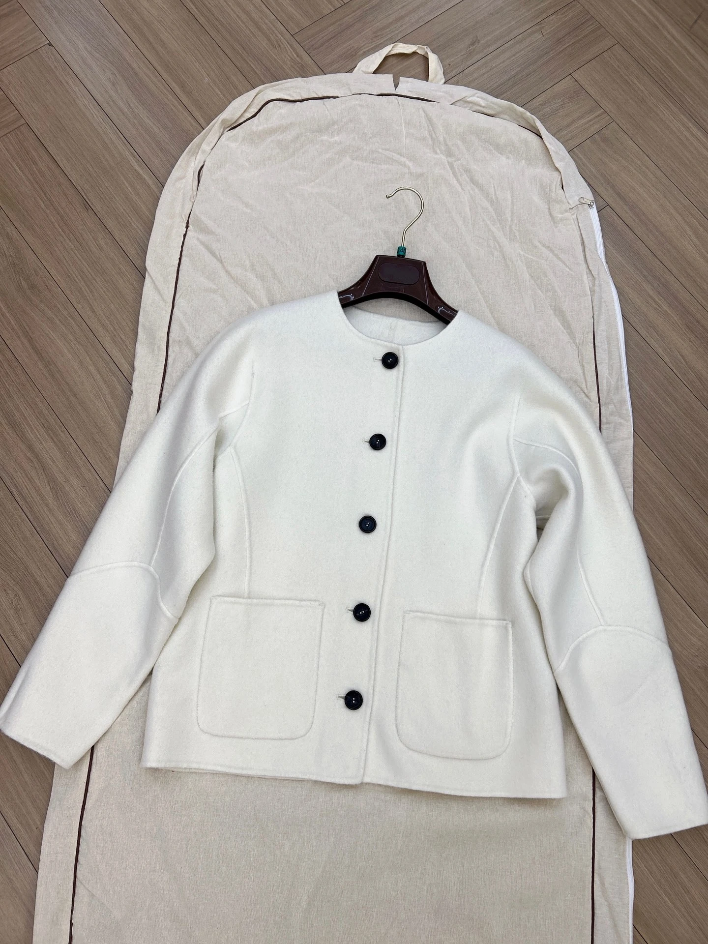 Giacca corta da donna in cashmere double face beige moda primavera 2025 di alta qualità 2