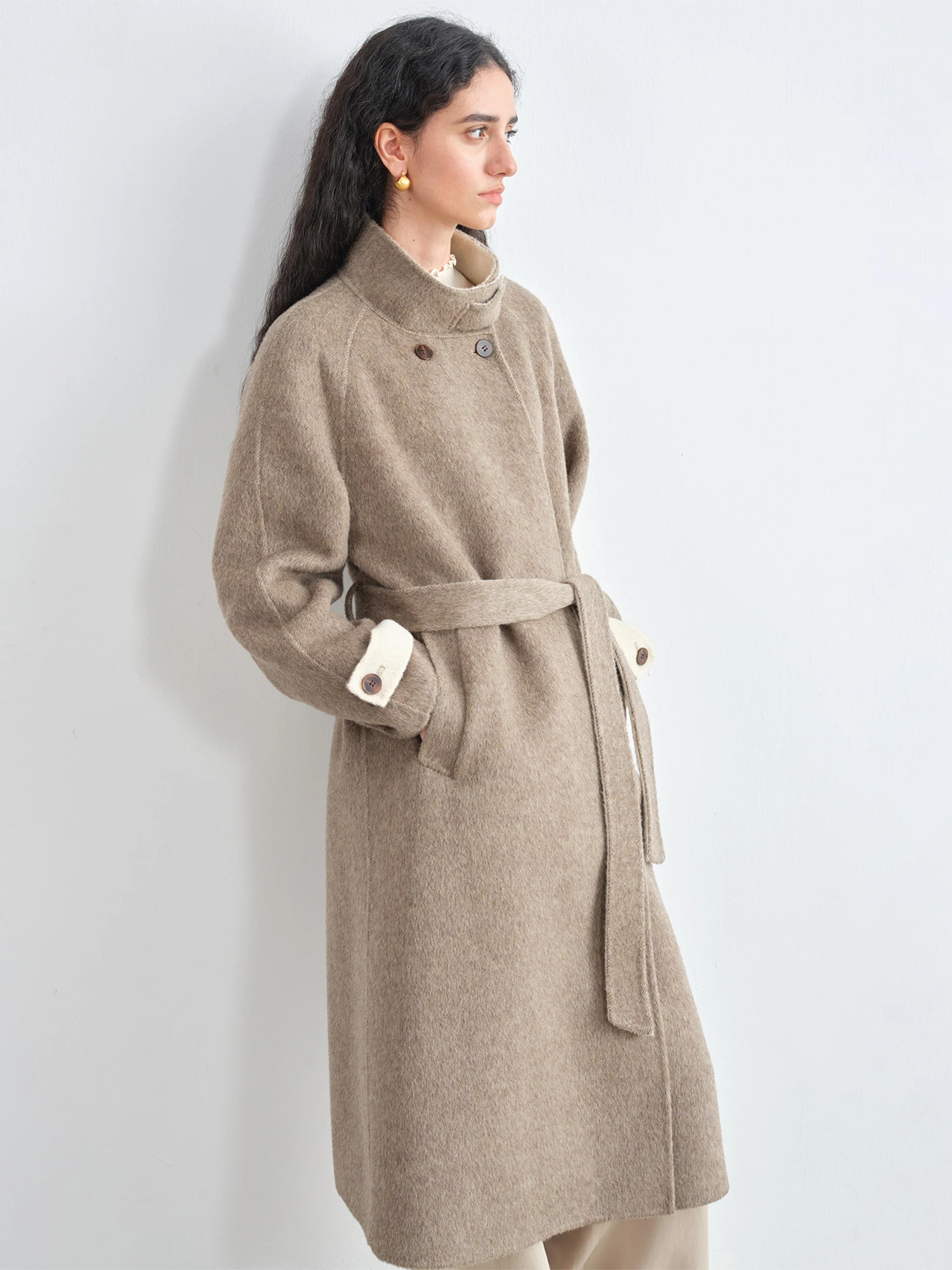 ZIQIAO Petite Cappotto di lana double face in pelo di cammello per donna 2025 Cappotto di lana giacca a vento nuovo stile Colletto alla coreana Retro elegante 2