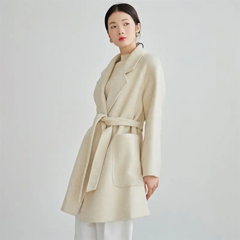 Cappotto di lana double face bianco sporco, accappatoio autunnale e invernale da donna, cappotto di lana semplice e alla moda con lacci 2