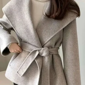 [EWQ] Cappotto in cashmere double face a maniche lunghe con colletto rovesciato grande Cappotti invernali in lana da donna chic con lacci 2025 Autunno Nuovo 16O2400 1